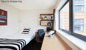 Modern Rooms for STUDENTS Only - Loughborough, SK
